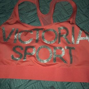 NWOT VS sports bra